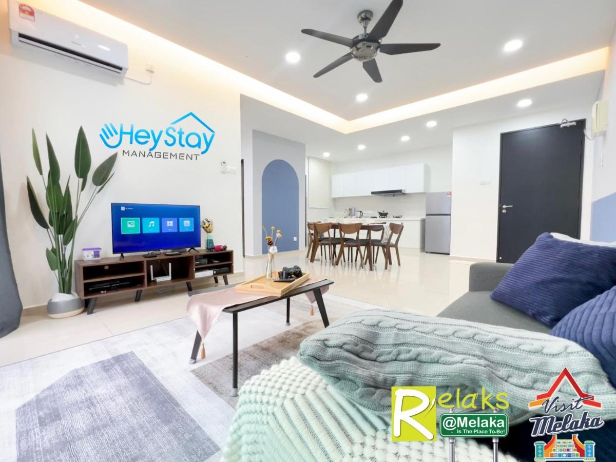 Novo 8 Residence Bachang By Heystay Management Kampong Tambak Exterior photo
